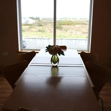 بيت للعطل Seaview House *